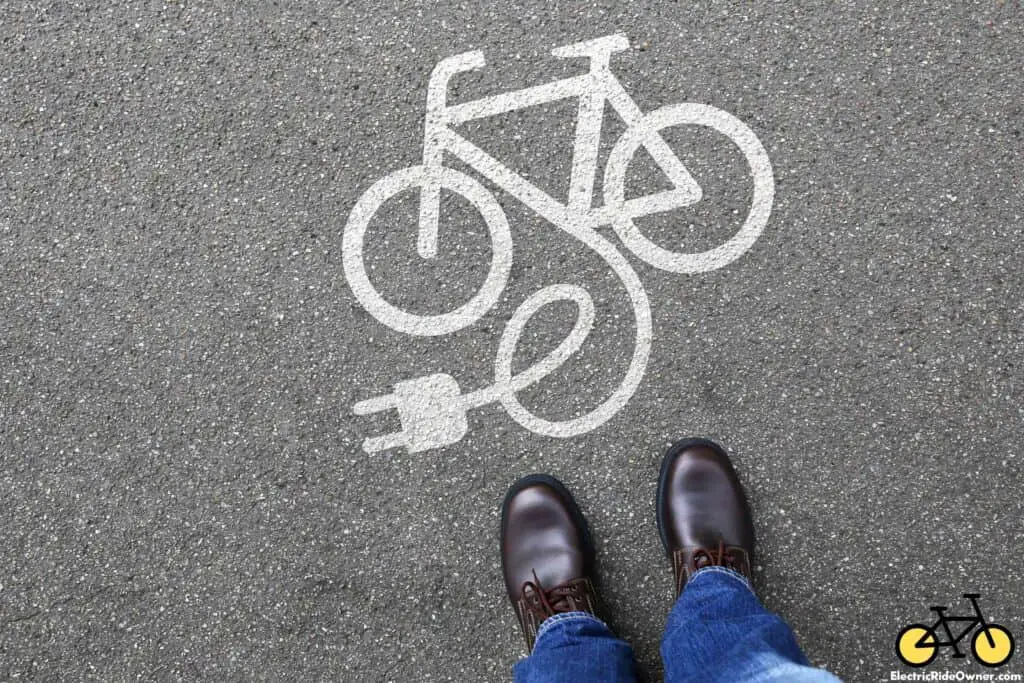 e-bike charging sign